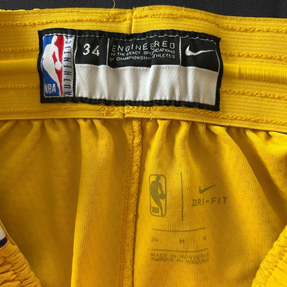 Men’s Lakers City Edition ‘19-‘20 MDE Shorts - Picture 2 of 6